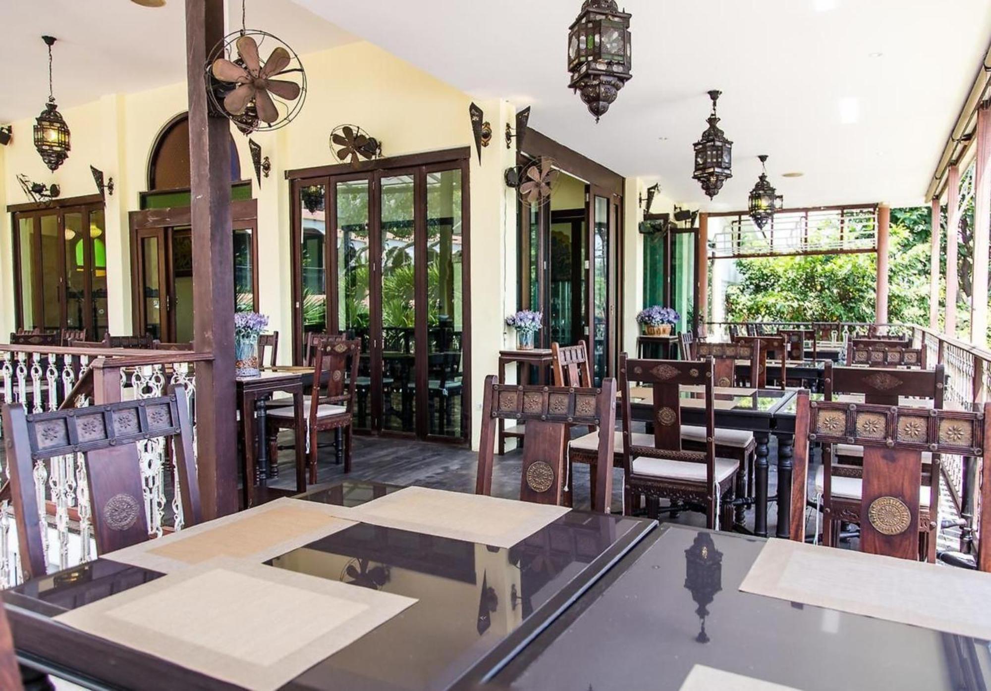Sheik Istana Hotel Chiangmal Чиангмай Экстерьер фото